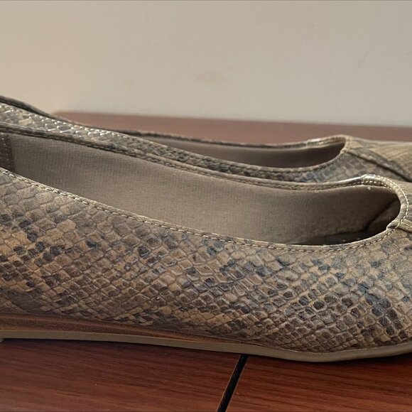 LIFE STRIDE Women's Snake print Flats - BRAND NEW, NEVER WORN - Picture 11 of 11